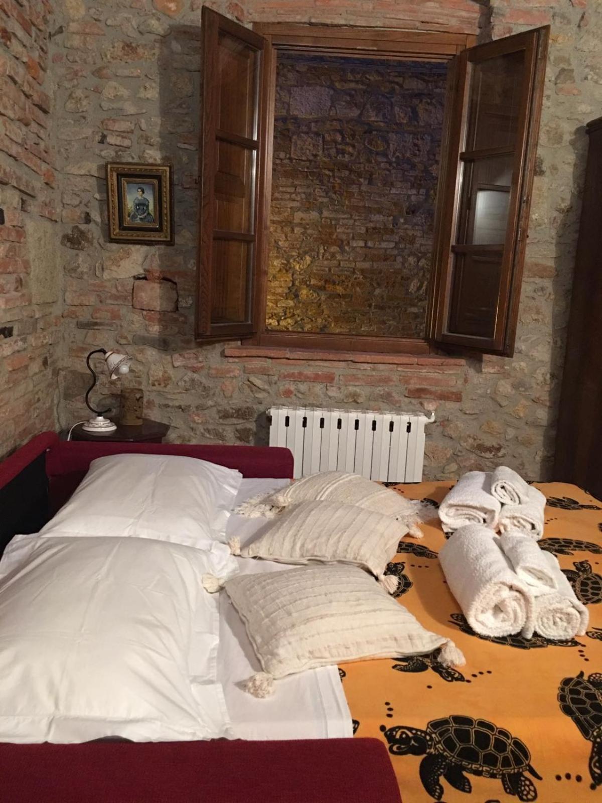 La Divina Dimora Il Castello Degli Spiriti Magni Daire Montepescali Dış mekan fotoğraf